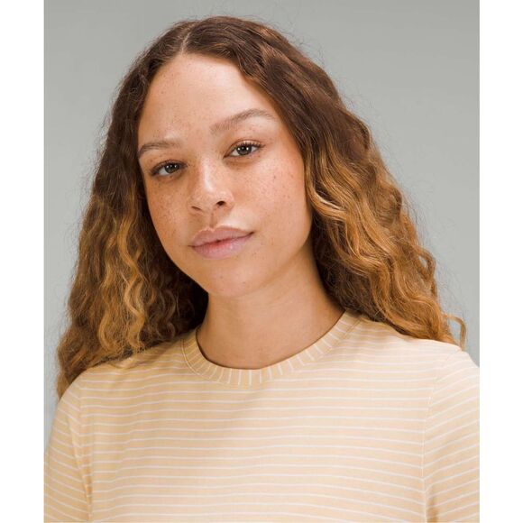 LULULEMON Women’s Prosecco and White Striped Love Crew T-Shirt Size 6 - Picture 5 of 9